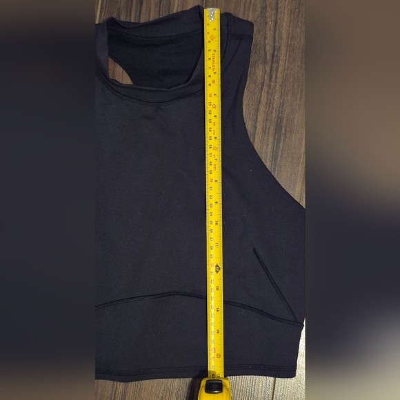 Lululemon Everlux™ and Mesh Cropped Tank – Black | Size 10 - Picture 9 of 9